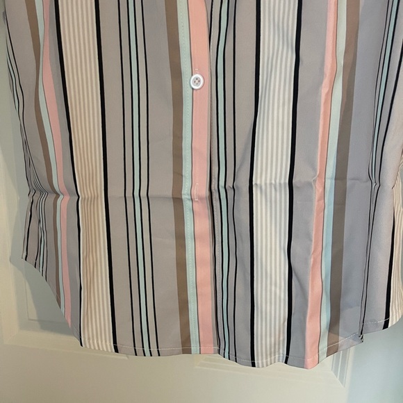 Multicolor button down with collar - Picture 4 of 4